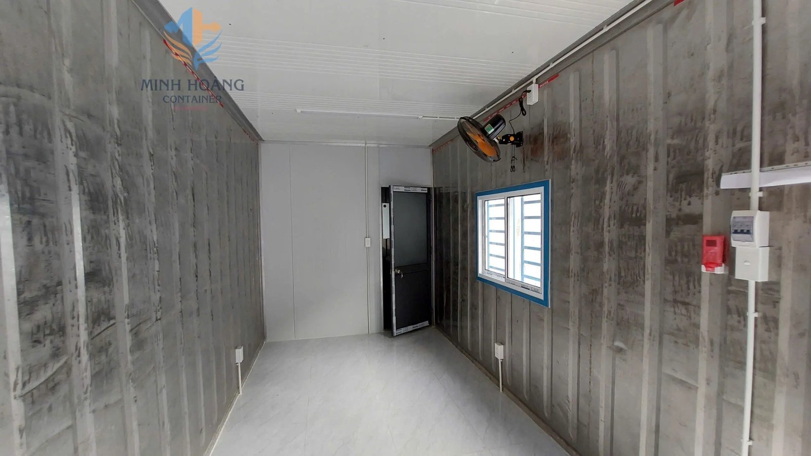 Container Văn Phòng 20 Feet Có Toilet – Thiết Kế Xanh Dương Viền Đen Hiện Đại